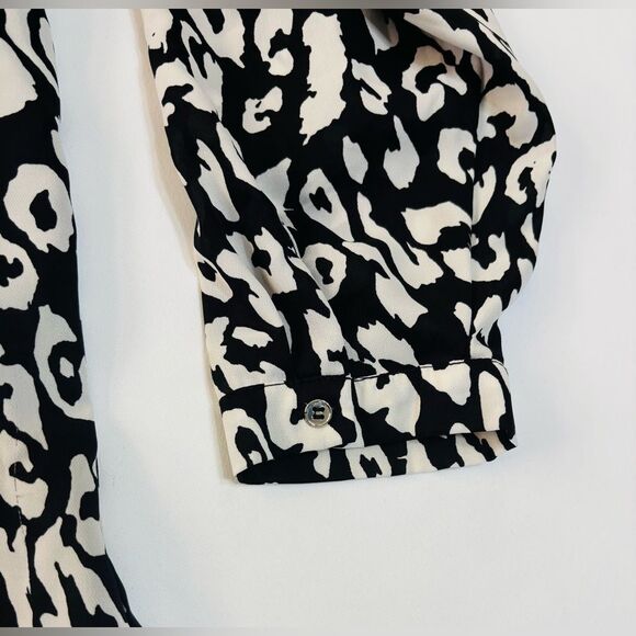 Lane Bryant Split-Back Blouse Animal Print - Picture 8 of 11